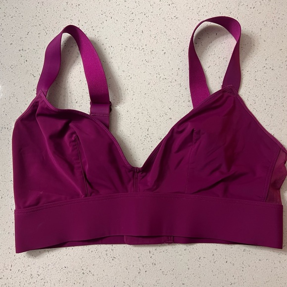 Parade bras! - Picture 2 of 9